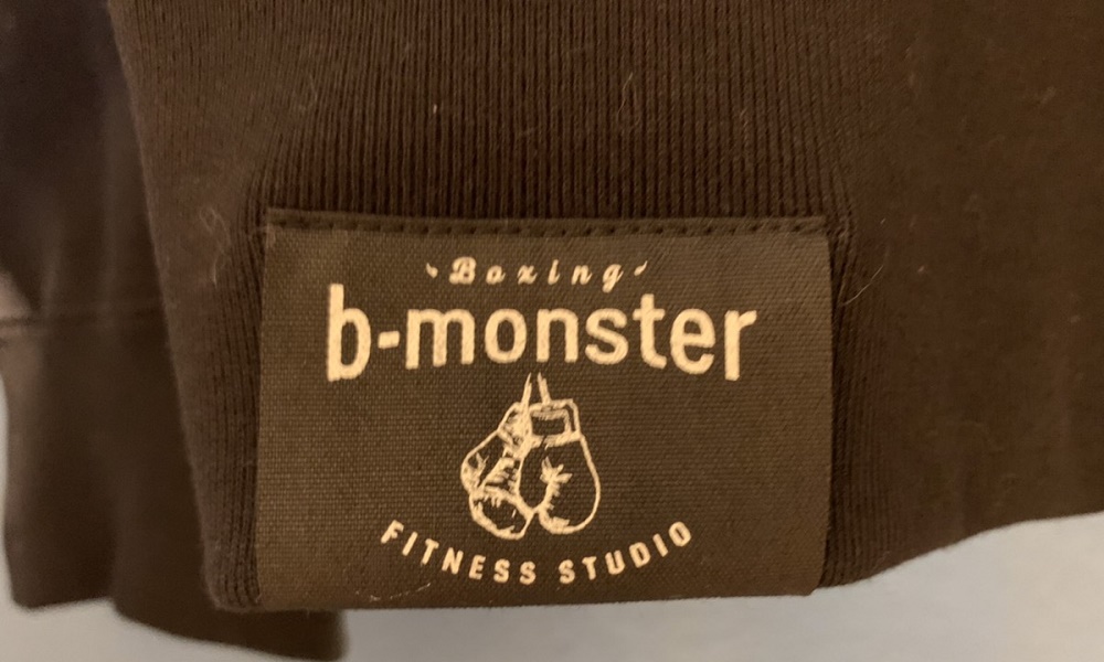 b-monsterオリジナル「フーディー」